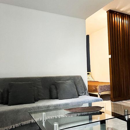 Dimitris Flat Apartment Néoi Epivátai Luaran gambar