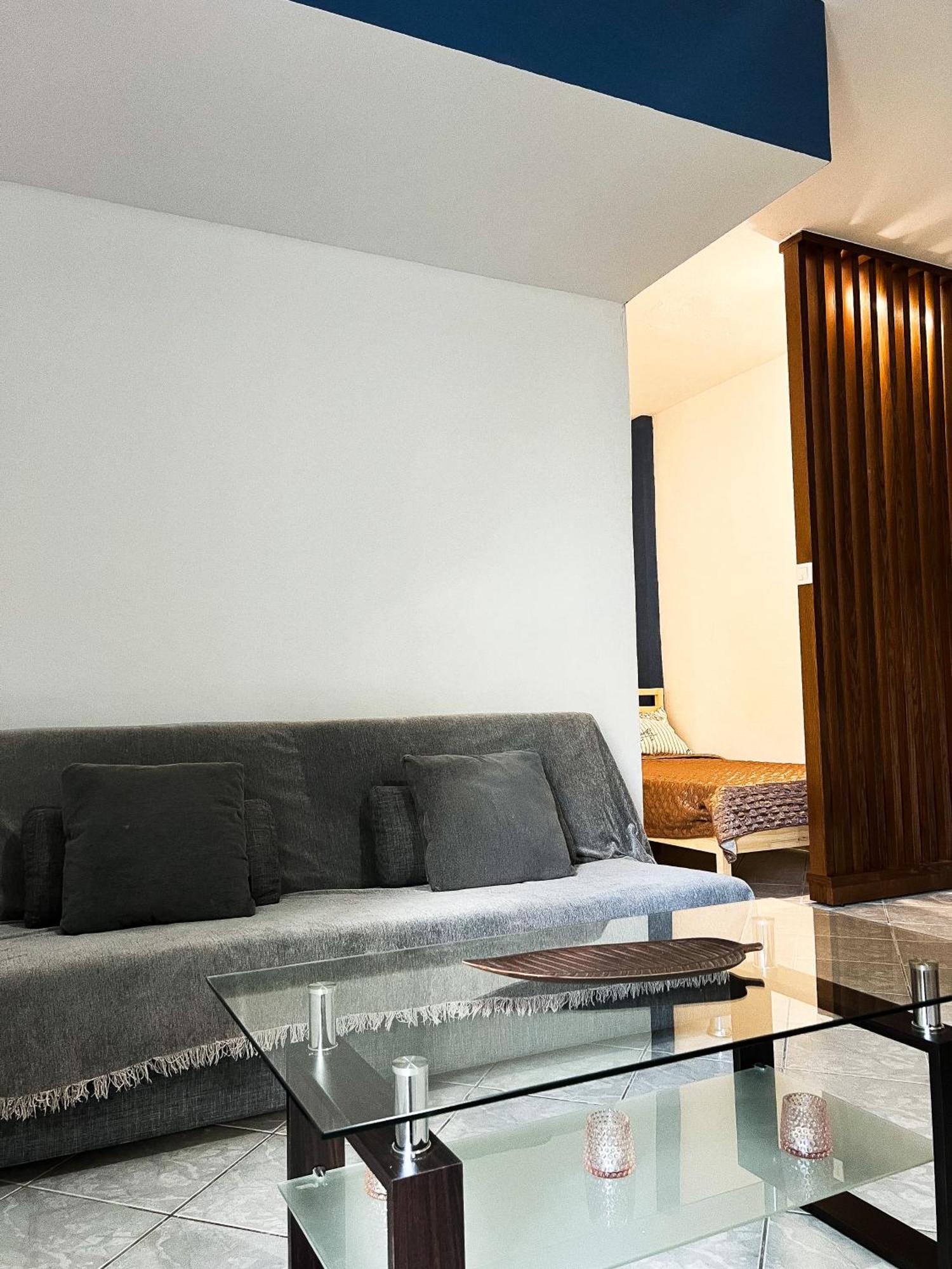 Dimitris Flat Apartment Néoi Epivátai Luaran gambar