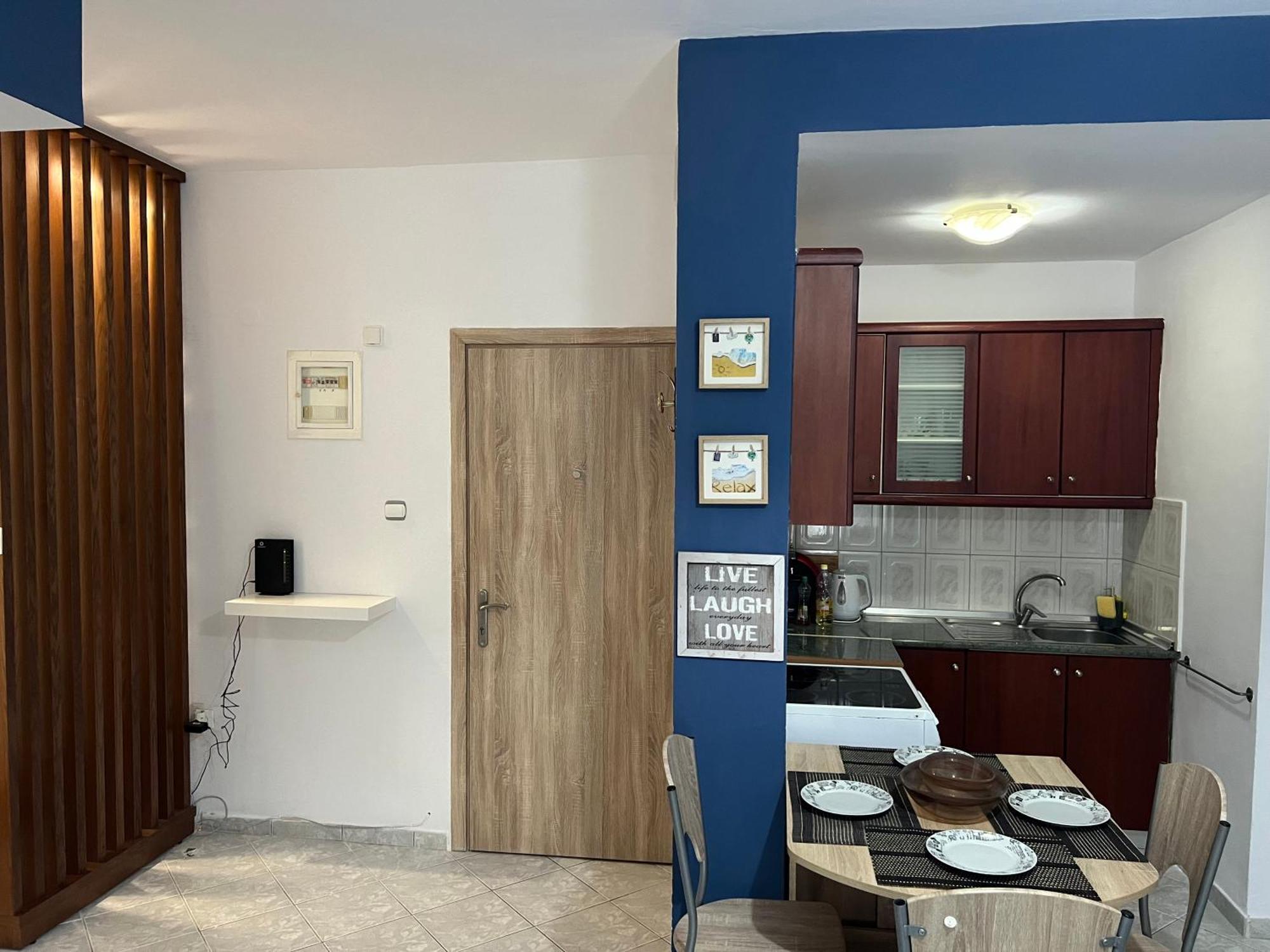 Dimitris Flat Apartment Néoi Epivátai Luaran gambar